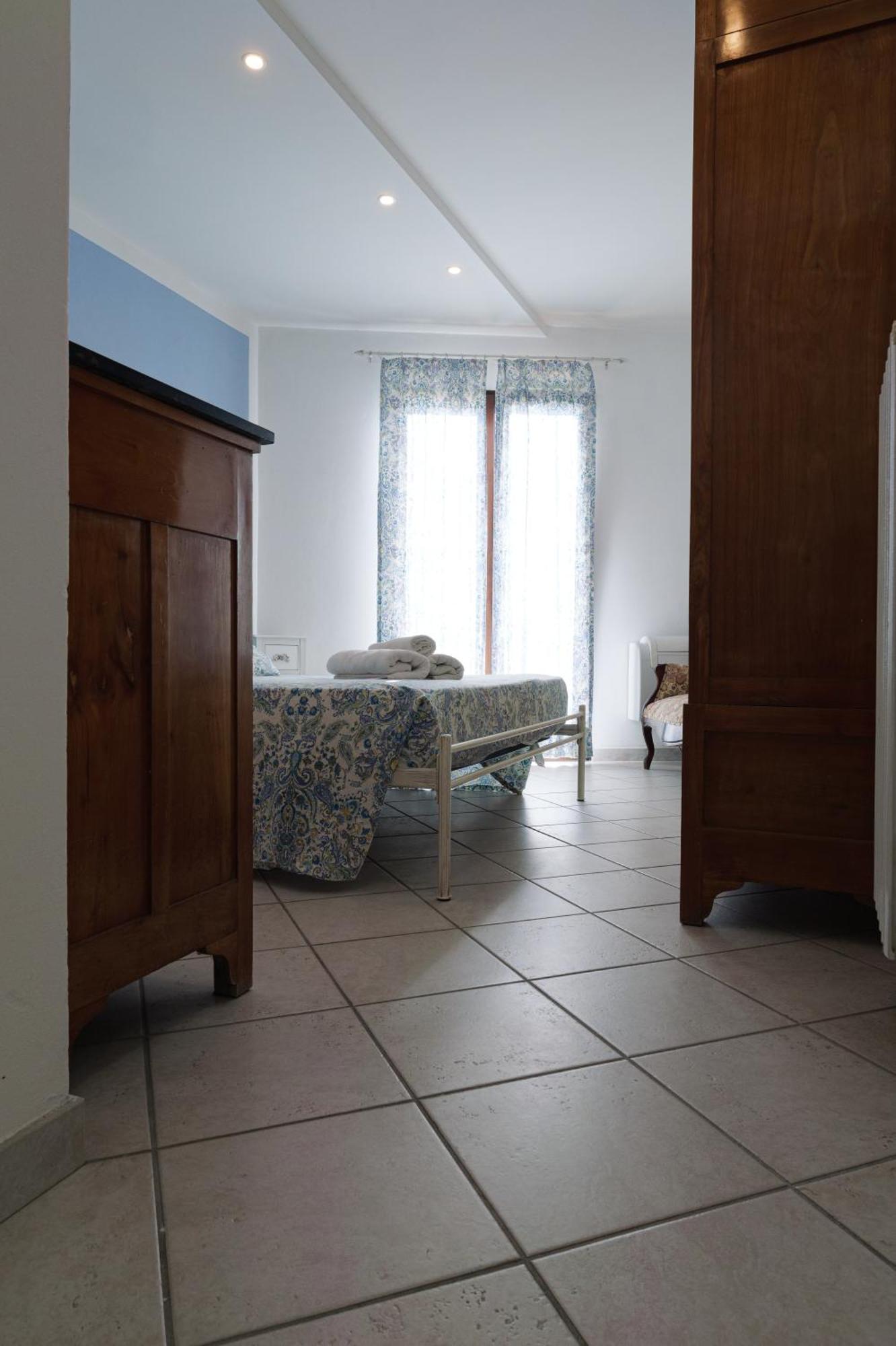 Casa Navla' Appartamenti "Ulivi"- "Fiori" -"Velieri"-"Luna"-"Nido"-"Taverna" Tignale Esterno foto